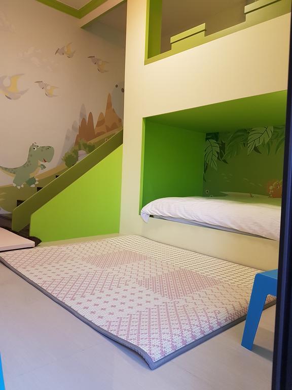 Childlike Innocence Homestay เมืองฮวาเหลียน ภายนอก รูปภาพ