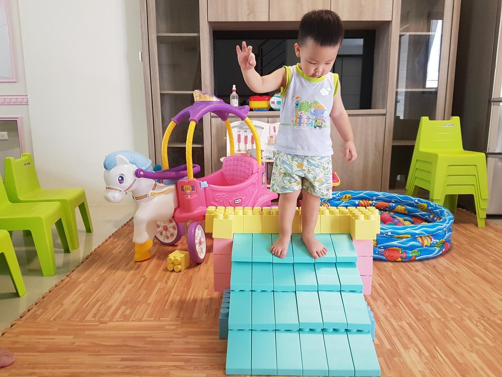 Childlike Innocence Homestay เมืองฮวาเหลียน ภายนอก รูปภาพ