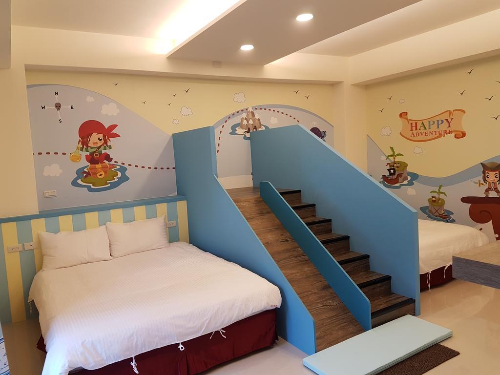 Childlike Innocence Homestay เมืองฮวาเหลียน ภายนอก รูปภาพ