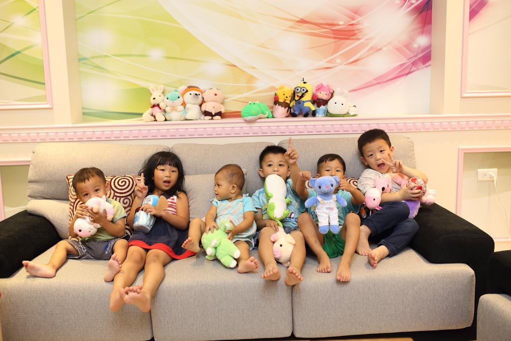Childlike Innocence Homestay เมืองฮวาเหลียน ภายนอก รูปภาพ
