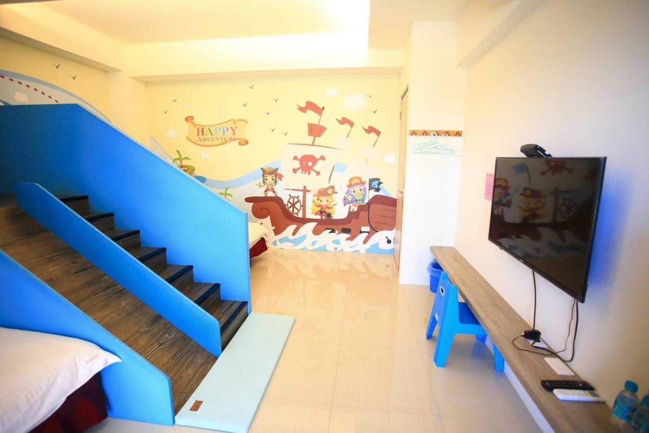 Childlike Innocence Homestay เมืองฮวาเหลียน ภายนอก รูปภาพ