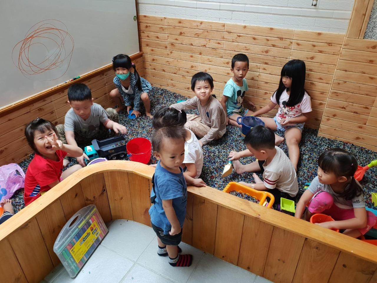 Childlike Innocence Homestay เมืองฮวาเหลียน ภายนอก รูปภาพ